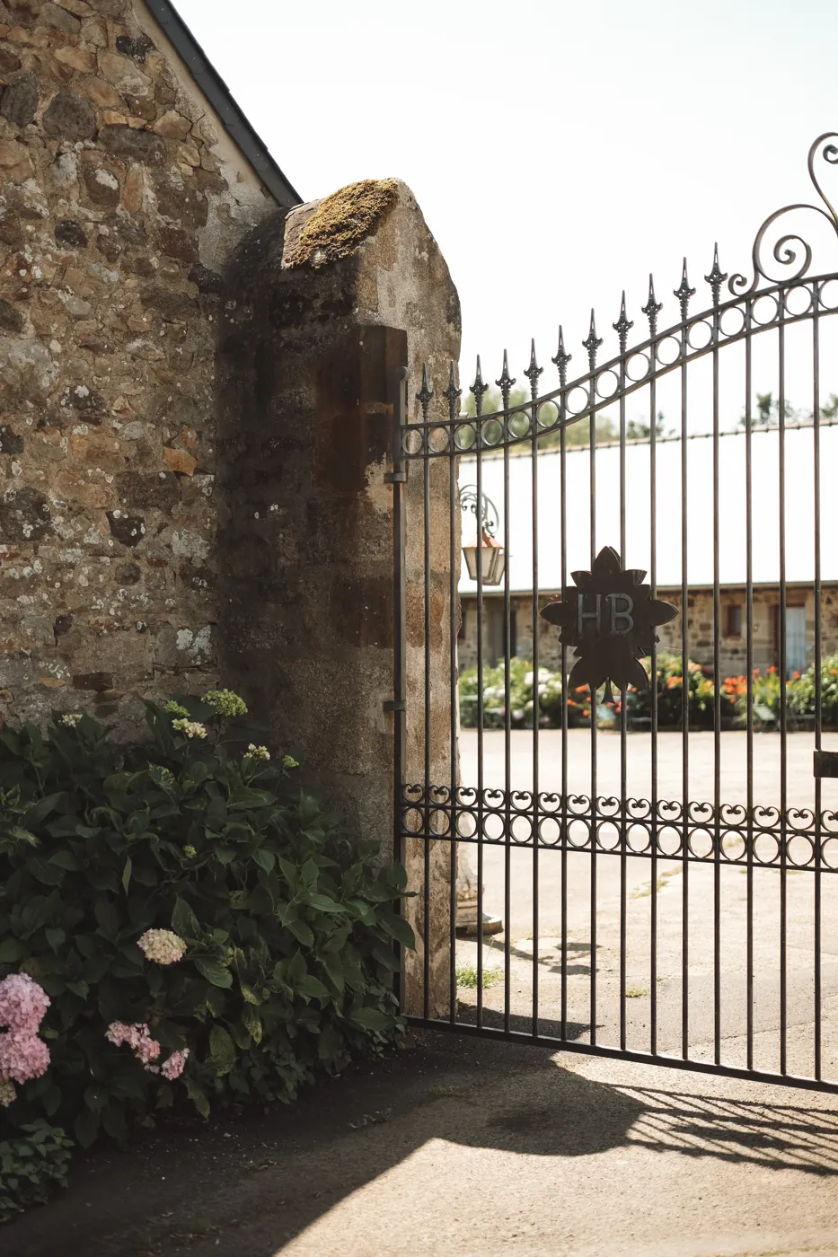 Hôtel les Voisins — Gaëlle Pinel Studio